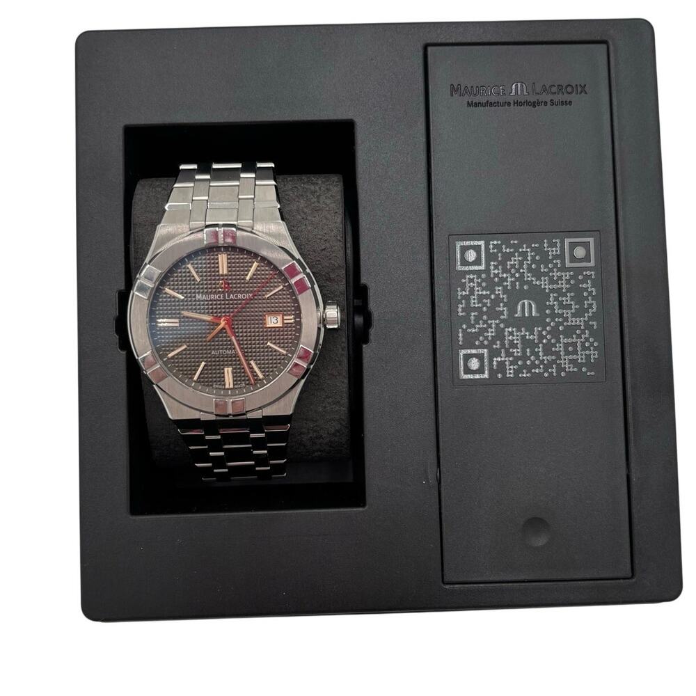 Maurice Lacroix Aikon Automatic Gents 42mm AI6008-SS001-331-1 AI6008-SS002-331-2